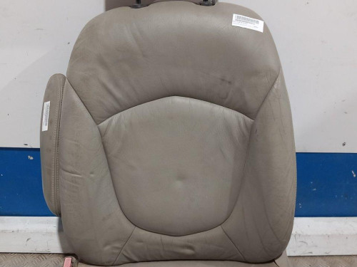  ASIENTO DELANTERO IZQUIERDO 