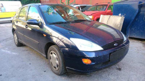  FORD FOCUS BERLINA (CAK) 