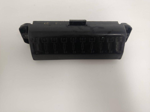 CAJA RELES / FUSIBLES Lada NIVA (2121/21213/21214/21215/2131) 