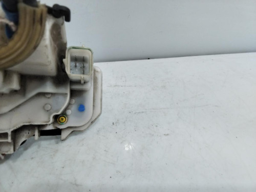 CERRADURA PUERTA DELANTERA IZQUIERDA 