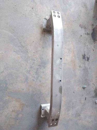 REFUERZO PARAGOLPES DELANTERO Toyota COROLLA VERSO (R1) 
