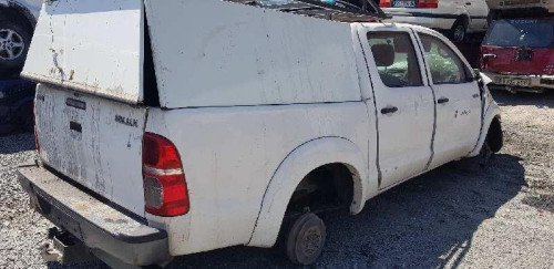 TOYOTA HILUX (KUN) — vehículo donante para recambios 
