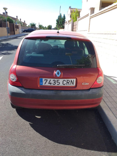 RENAULT CLIO II FASE II (B/CB0) — vehículo donante para recambios 
