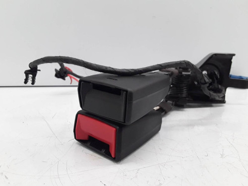 ENGANCHE CINTURON TRASERO CENTRAL OPEL COMBO LIFE E 