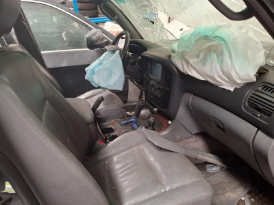 TOYOTA LAND CRUISER (J10)