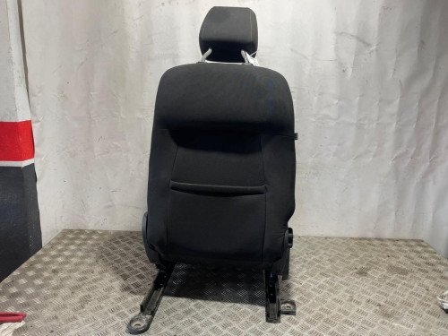 ASIENTO DELANTERO DERECHO 