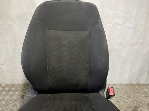 ASIENTO DELANTERO DERECHO 