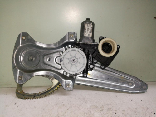 ELEVALUNAS TRASERO DERECHO Toyota AURIS (E18) 