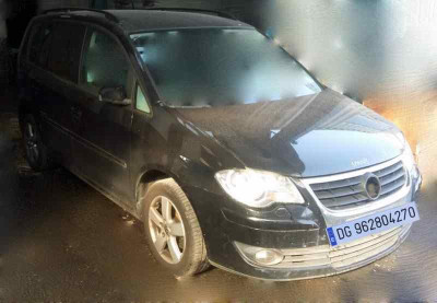 VOLKSWAGEN TOURAN (1T2)