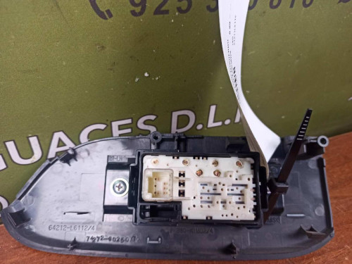 MANDO ELEVALUNAS TRASERO IZQUIERDO TOYOTA LAND CRUISER (J15) 