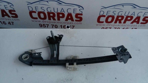  ELEVALUNAS TRASERO DERECHO 