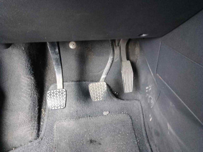 PEDAL EMBRAGUE