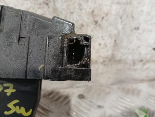 CERRADURA MALETERO / PORTON 