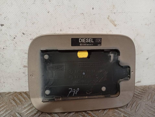 TAPA EXTERIOR COMBUSTIBLE 