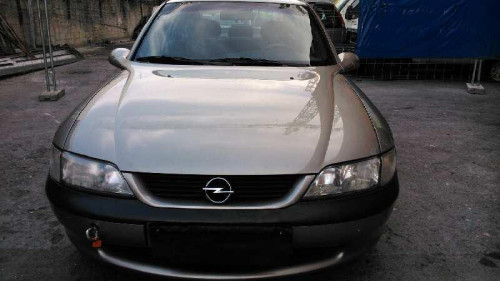 OPEL VECTRA B BERLINA 