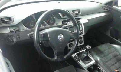 VOLKSWAGEN PASSAT VARIANT (3C5)