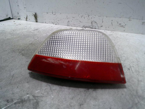  PILOTO TRASERO DERECHO PARAGOLPES Ford FOCUS BERLINA (CAP) 
