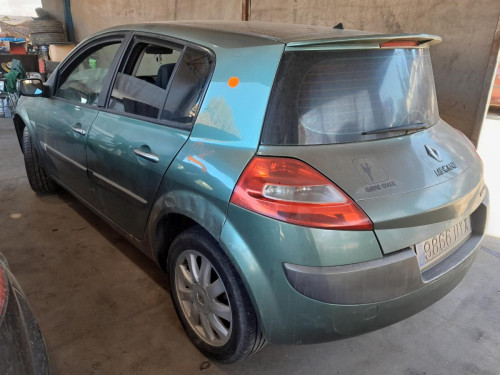  RENAULT MEGANE II BERLINA 5P 