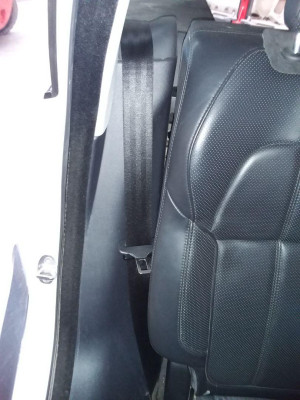 CINTURON SEGURIDAD TRASERO DERECHO