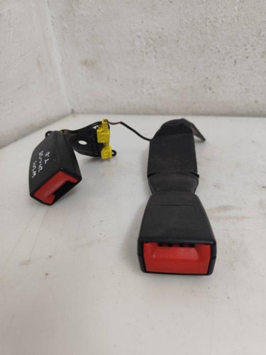 ENGANCHE CINTURON TRASERO DERECHO Mercedes-Benz CLASE C (BM 204) BERLINA 
