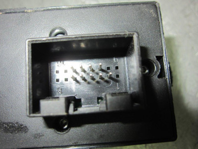 MANDO ELEVALUNAS DELANTERO IZQUIERDO, VOLKSWAGEN, PASSAT BERLINA (3B3)