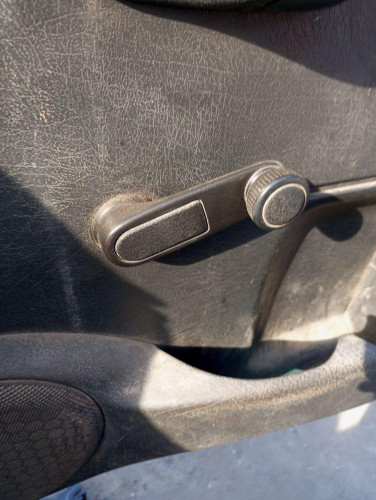 MANETA ELEVALUNAS DELANTERA DERECHA CITROEN BERLINGO 
