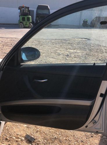 BMW SERIE 3 BERLINA (E90) — vehículo donante para recambios 
