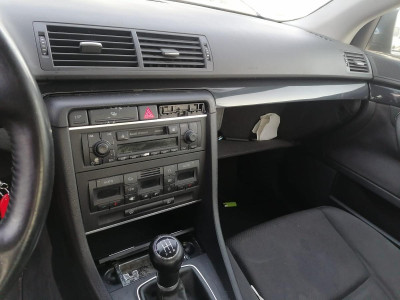 AUDI A4 BERLINA (8E)