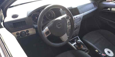 OPEL ASTRA H GTC