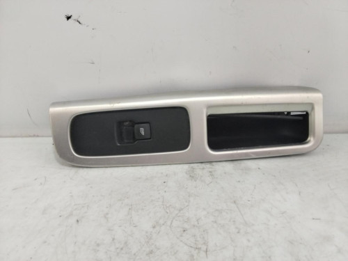 MANDO ELEVALUNAS DELANTERO DERECHO VOLVO V50 FAMILIAR 