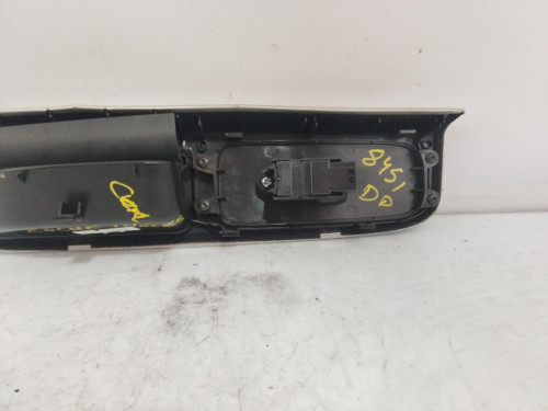 MANDO ELEVALUNAS DELANTERO DERECHO VOLVO V50 FAMILIAR 
