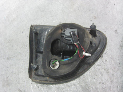 PILOTO TRASERO DERECHO INTERIOR, CHEVROLET, ALERO