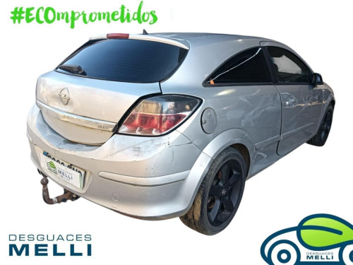 OPEL ASTRA H GTC — vehículo donante para recambios 