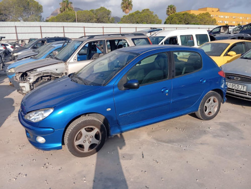  PEUGEOT 206 