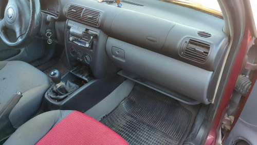  SEAT TOLEDO (1M2) 