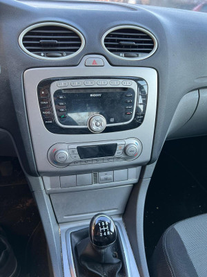 FORD FOCUS BERLINA (CB4)