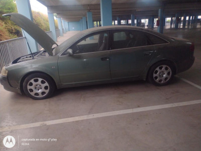 AUDI A6 BERLINA (4B2)