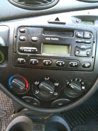  FORD FOCUS BERLINA (CAK) 