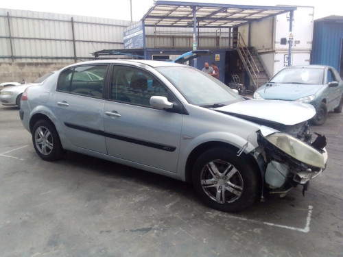  RENAULT MEGANE II BERLINA 5P 