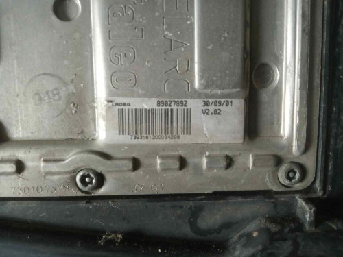 FARO IZQUIERDO Renault LAGUNA II (BG0) 