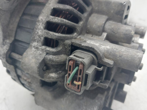 ALTERNADOR Nissan ALMERA TINO (V10M) 