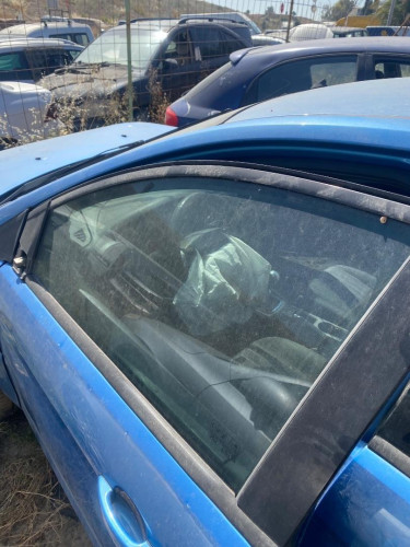 LUNA DELANTERA IZQUIERDA Ford FOCUS BERLINA (CB4) 
