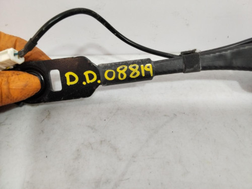 ENGANCHE CINTURON DELANTERO DERECHO Citroen C4 BERLINA 