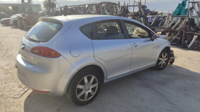 SEAT LEON (1P1)
