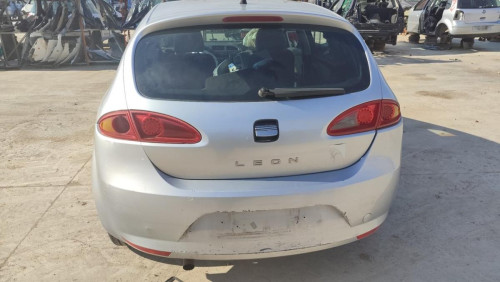  SEAT LEON (1P1) 
