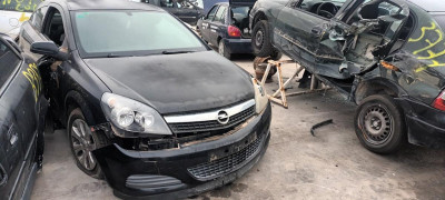 OPEL ASTRA H GTC