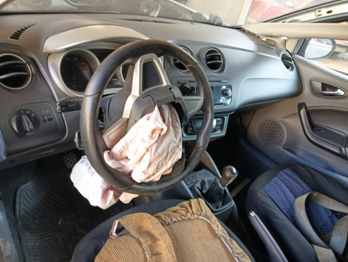 SEAT IBIZA BERLINA (6J5) — автомобиль-донор на запчасти 
