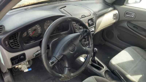 NISSAN ALMERA (N16/E) — vehículo donante para recambios 