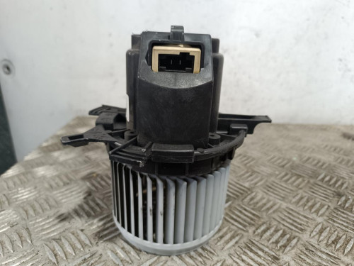 MOTOR CALEFACCION 
