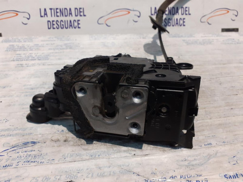  CERRADURA PUERTA DELANTERA IZQUIERDA 